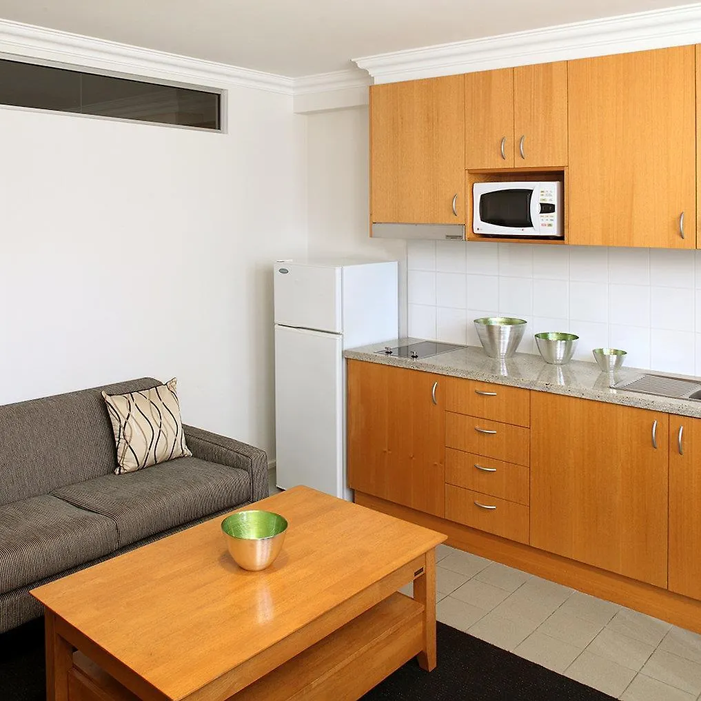 Oaks Perth Hotel 4*,