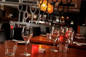 ****  Oaks Perth Hotel Australia