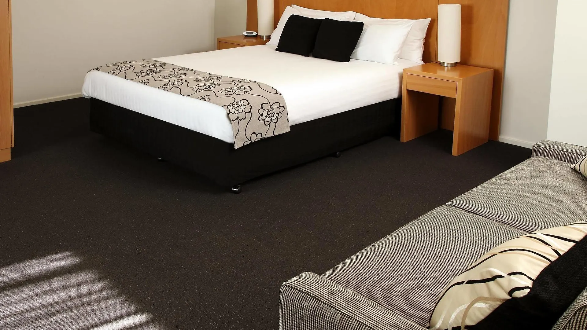Oaks Perth Hotel 4*,  Australia