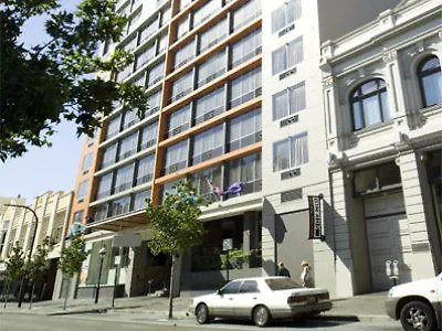 Oaks Perth Hotel
