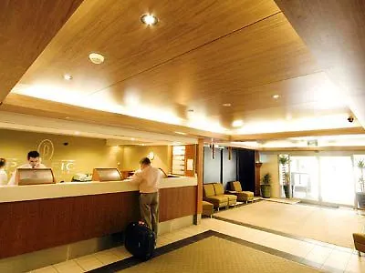 Oaks Perth Hotel 4*,