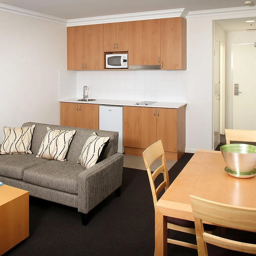 ****  Oaks Perth Hotel Australia