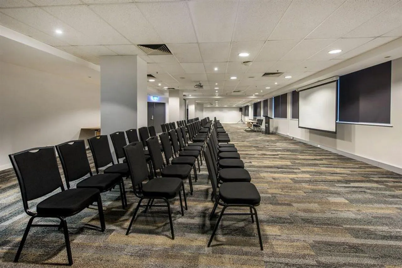 Oaks Perth Hotel Australia