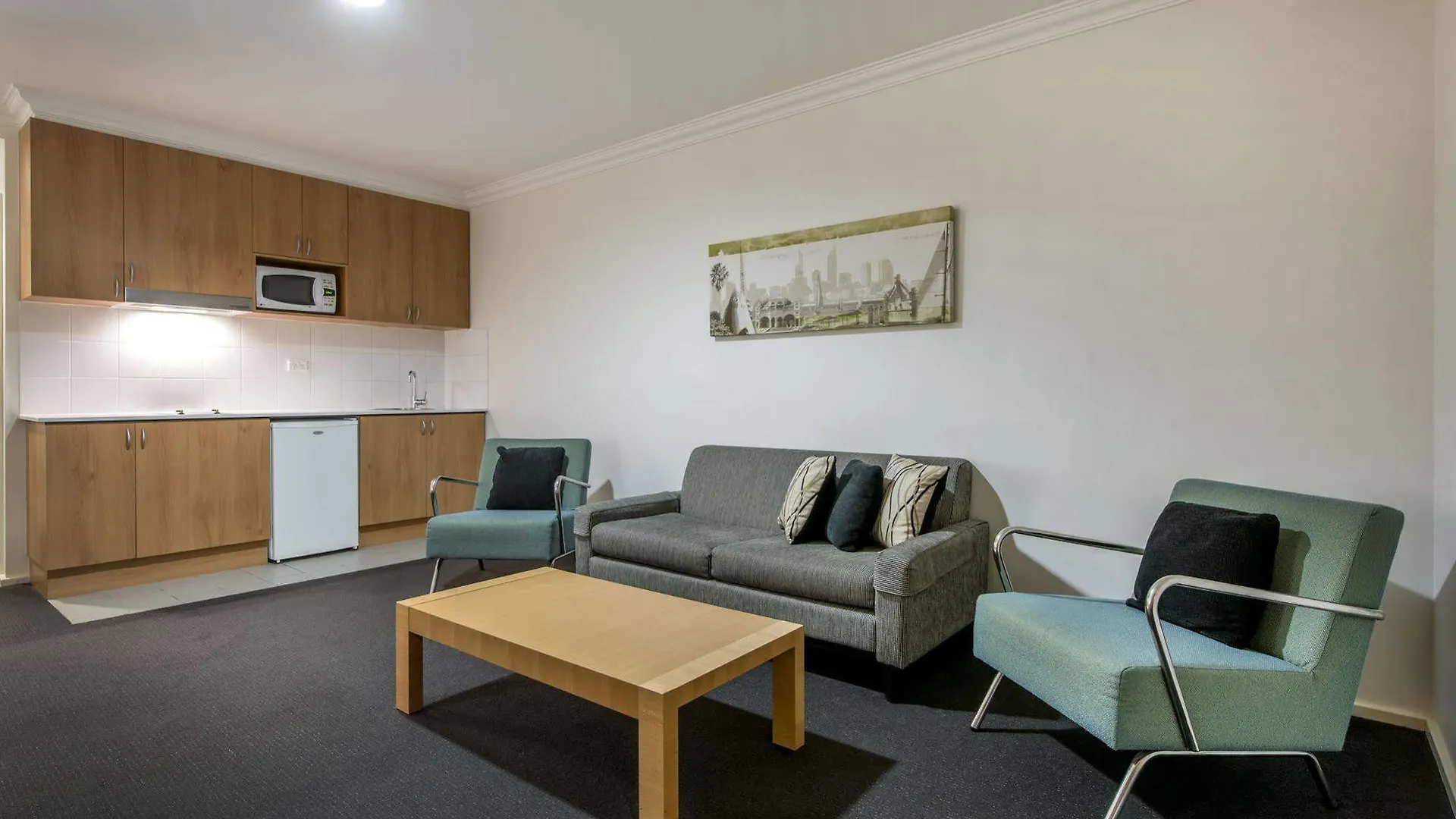 ****  Oaks Perth Hotel Australia